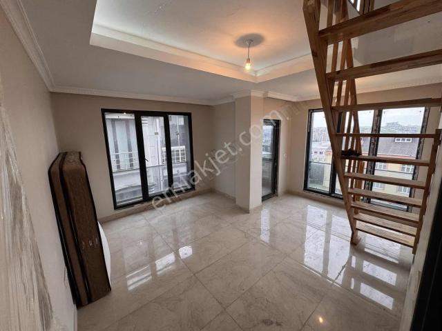 Arnavutköy Avlu 34 Avm Dibi Kiralık Dublex