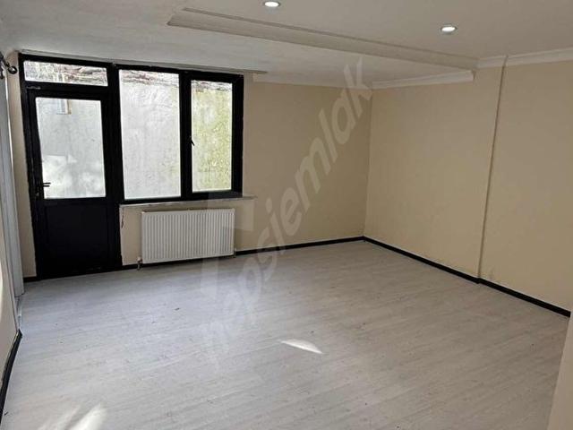 Arnavutköy Anadolu Mahallesi'nde satılık ters dubleks