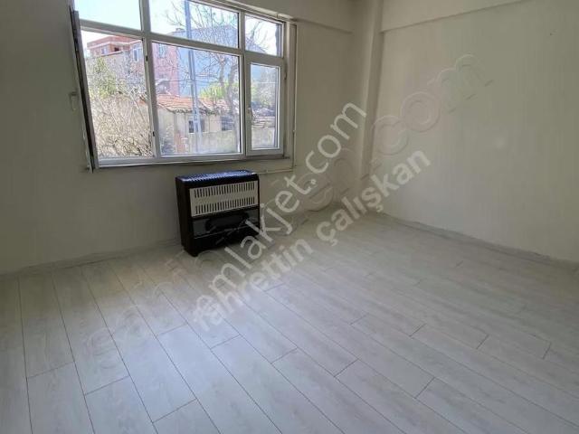 Arnavutköy Boğazköyde Kiralık 1+1 Yüksek Giriş