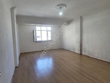 Arnavutköy Böğazköy'de Merkezi Konumda 2+1 Kiralık Daire
