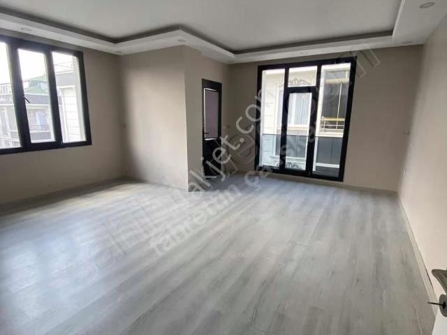 Arnavutköy Bollucada Geniş & Ferah 2+1 Ara Kat Kiralık Daire!