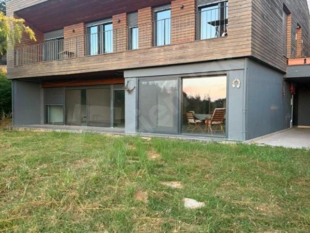 ARNAVUTKÖY DURUSU PARK EVLERİNDE KİRALIK VİLLA