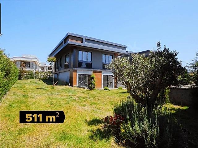 ARNAVUTKÖY DURUSUDA SATILIK 4+1 VİLLA