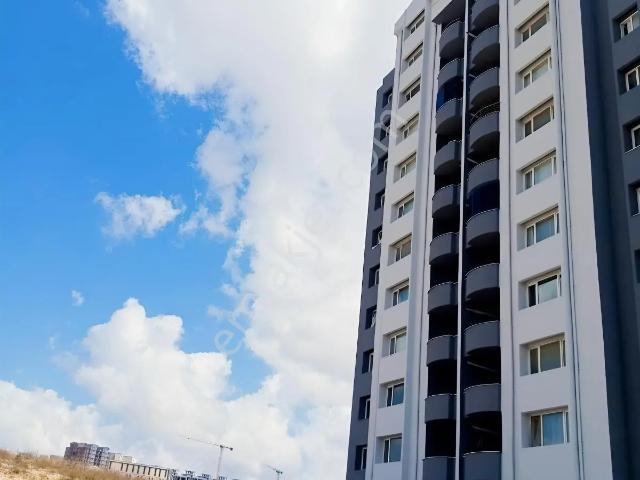 Arnavutköy Deliklikaya Satılık Boş 3+1 Ebeveyn Banyolu Daire