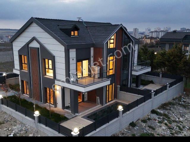 Arnavutköy Hadımköy De Satılık Müstakil Lüx Havuzlu Villa