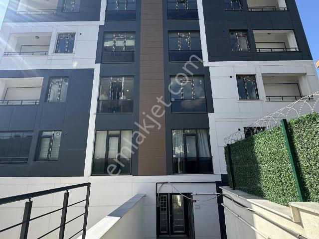 Arnavutköy Hastane Yanında Site İçerisinde 2+1 Daire
