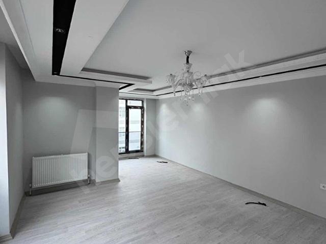 ARNAVUTKÖY HOCA AHMET YESEVİ CADDE ÜZERİNDE SATILIK 2.KAT 90M2