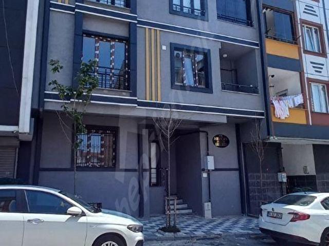 ARNAVUTKÖY İSLAMBEY DE SATILIK 2+1 DAİRE TERS DUBLEKS