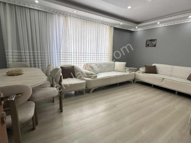 Arnavutköy İslambey Mah Satılık 2+1 Ara Kat Daire