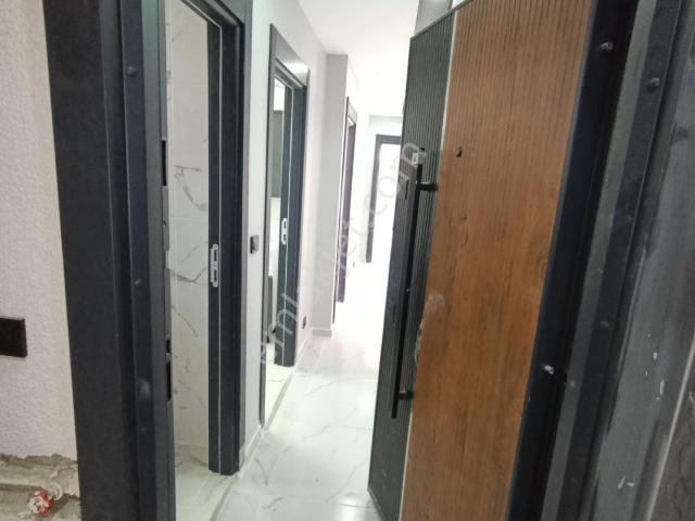 Arnavutköy İslambeyde Satılık 2+1 Lüks Ara Kat Daire