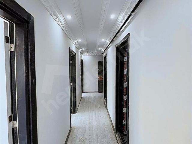 ARNAVUTKÖY KARLIBAYIR MAH.SATILIK KULLANIŞLI 2+1 100M2 1.KAT