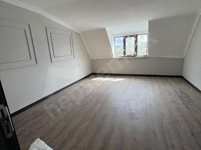 ARNAVUTKÖY KARLIBAYIR MH SATILIK 2+1 YENİ NESİL ÇATI KATI