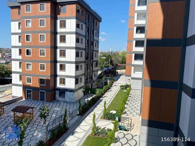 ARNAVUTKÖY TAŞOLUK'TA CADDE ÜZERİ SİTE İÇERİSİNDE SIFIR 2+1 KİRALIK DAİRE