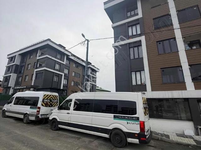 Arnavutköy Taşolukta Merkezi Konumda, Site İçi Otoparklı 2+1
