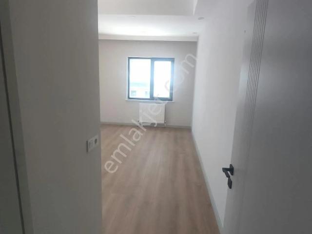 Arnavutköy Taşolukta Satılık Lüks 4+1 Ters Dubleks Daire