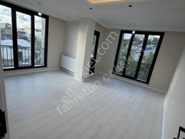 Arnavutköy Taşoluk Mahallesinde Satılık 2+1 Lüks Sıfır Daire