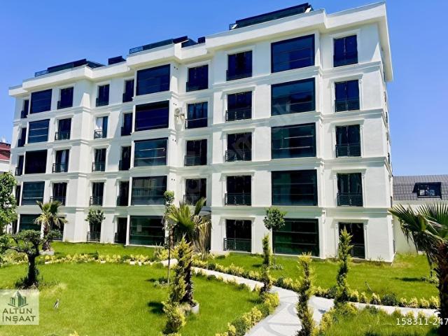 ARNAVUTKÖY VADİPARKTA LÜX SİTEDE 2+1 ARAKAT HARİKA DAİRELER