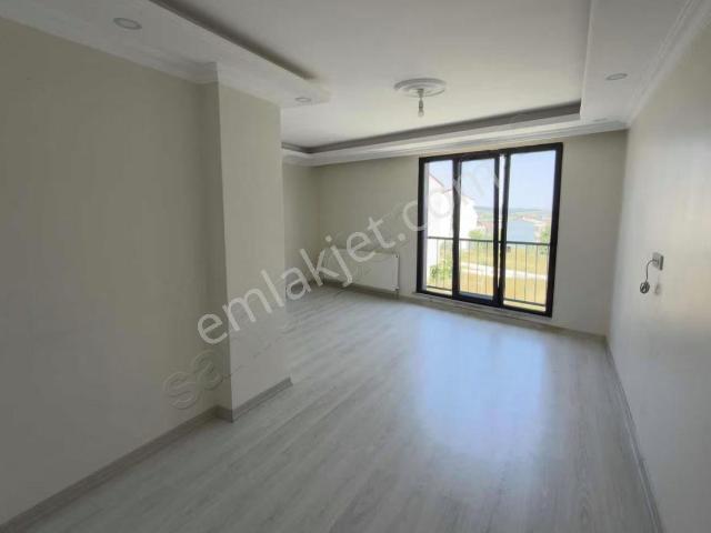 Arnavutköy Yavuz Selim Mahallesinde 2+1 Sıfır Kiralık Daire