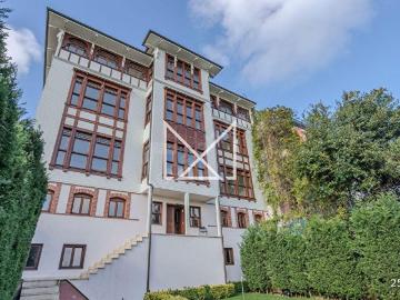 ARNAVUTKÖY'DE EŞSİZ BOĞAZ MANZARALI 5 KATLI SATILIK KÖŞK