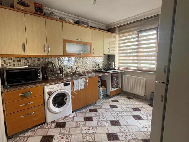 Arnavutköy'de Fuzul Eminevim Vs.uygun 2+1 90 M2 Satılık Daire!