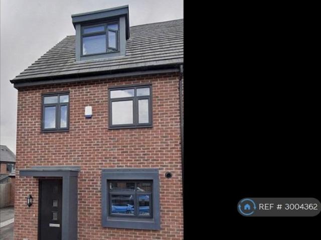 Arnfield Road, Manchester, M34 3 bed semi detached house to rent £1,550 pcm £358 pw