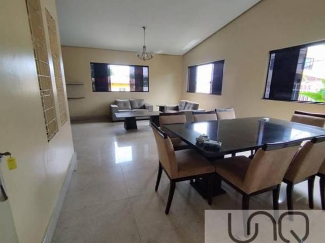 ARNIQUEIRAS CASA COM 4 QUARTOS