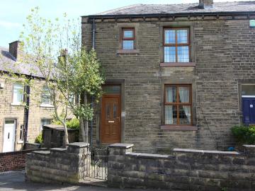 Arnold Avenue, Huddersfield HD2, 2 bed end terrace house to rent, £650 pcm | PrimeLocation