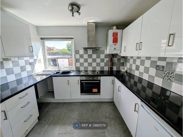 Arnold, Nottingham NG5, 2 bed flat to rent, £800 pcm | PrimeLocation