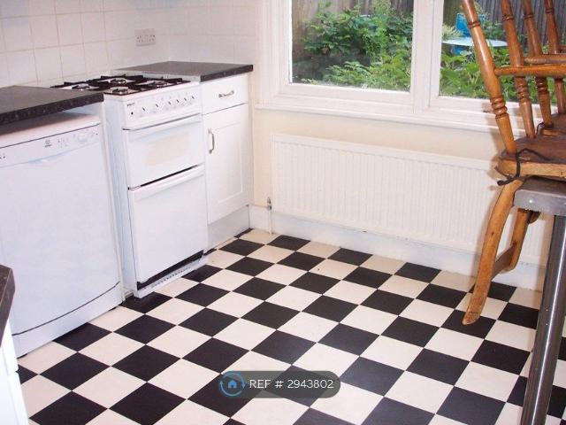 Arnold Road, Seven Sisters N15, 4 bed terraced house to rent, £2,800 pcm | PrimeLocation