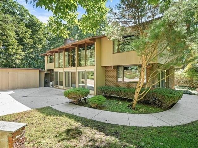 Arnold Rd, Wellesley, Home For Sale