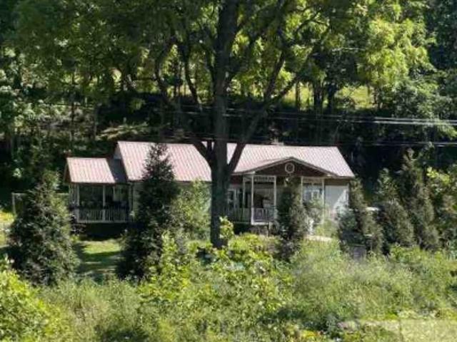 Arnoldsburg Rd