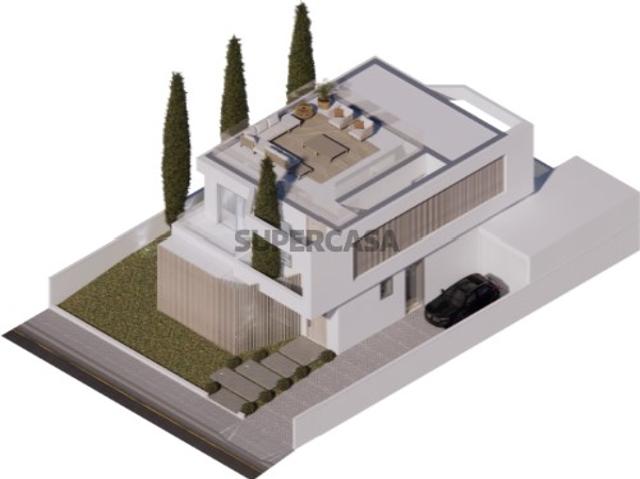 Aroeira / Moradia Nova V4 com rooftop e piscina