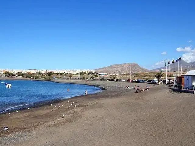 Arona