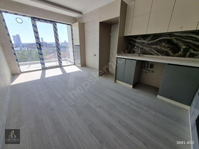ARA KATTA SİTE KONSEPTİNDE SATILIK LÜKS 2+1 DAİRE