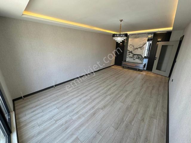 Ara Katta Ultra Lüks Full Yapılı Çift Banyolu Sıfır 3+1 Daire
