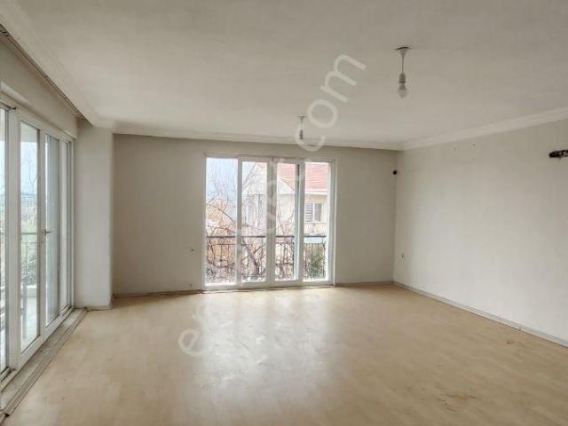 Araç Muayne İstasyonunun Arkasında Kiralık Daire