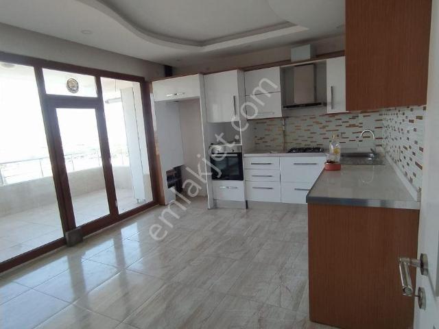 Araştirma Arkası Satılık Ful Yapili 4+1