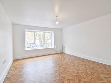 Araby Corner, Shepperton TW17, 2 bed flat to rent, £1,600 pcm | PrimeLocation