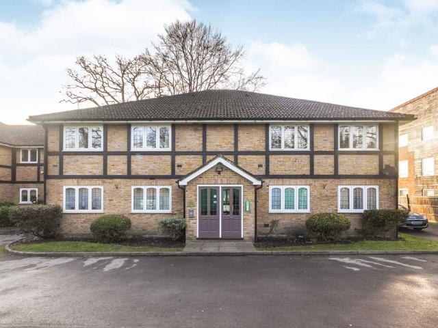 Aragon Court, Bracknell, RG12 1 bed flat to rent £1,000 pcm £231 pw
