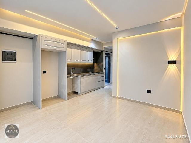 ARAKAT BALKONLU SIFIR LÜX 2+1 SATILIK DAİRELER
