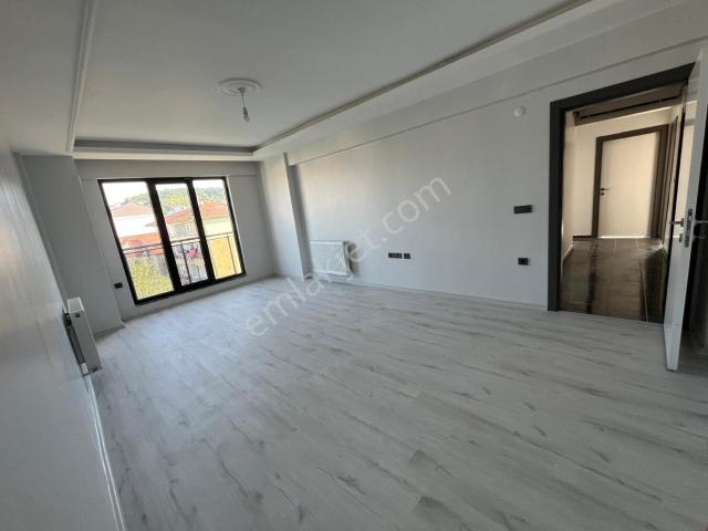 Arakat Sıfır 3+1 Lüks Daire Ebeveyn Banyolu Geniş Çift Balkon