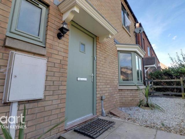 Aran Court, Oakridge Park 4 bed detached house to rent £1,995 pcm £460 pw