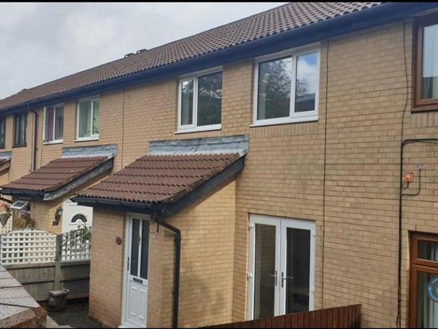 Aran Court, Thornhill, Cwmbran, NP44 2 bed terraced house to rent £900 pcm £208 pw