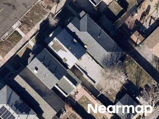 Arapahoe St
