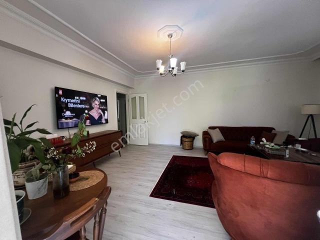 Arapsuyyu Mahallesi Yüksek Giriş 3+1 Boş Kiralık Daire
