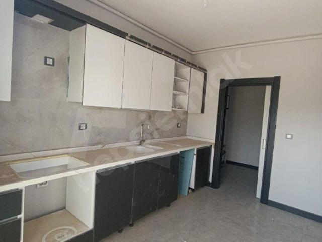 ARASTA YANİNDA FIRSAT DAİRE