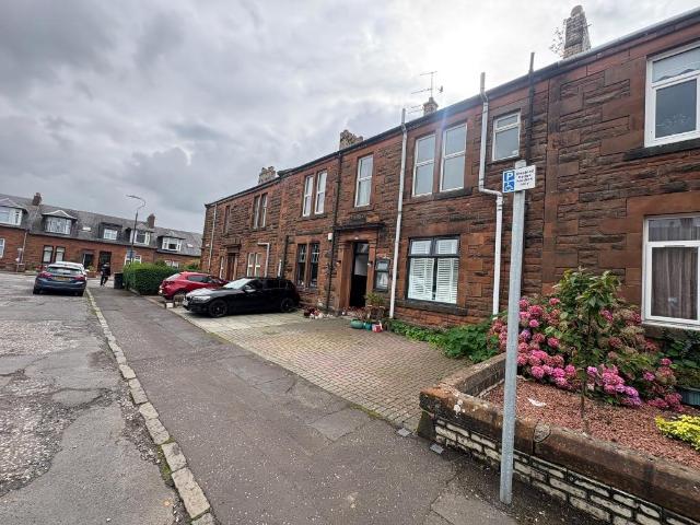 Arbuckle Street, Kilmarnock, East. 1 bed flat to rent £625 pcm £144 pw
