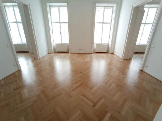 Arbeiten und Wohnen unter eine Dach ! Stilvolle Altbauwohnung 5 Zimmer mitten im 1. Bezirk Wien