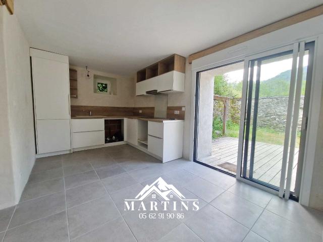 ARBEOST Maison de village, double garage et jardin