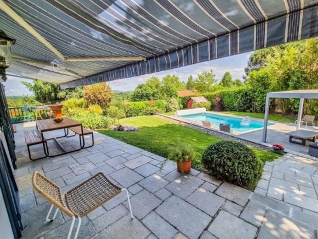 ARBONNE – CHARMANT VILLAGE BASQUE BELLE VILLA DE FAMILLE AVEC PISCINE